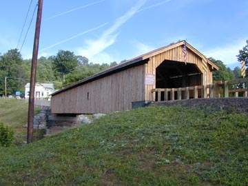 Hamden Bridge photo by Joe Nelson