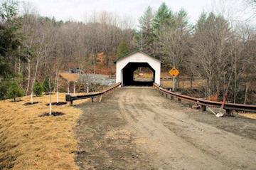 Hutchin Bridge. Photo by Joe Nelson
October 29, 2001
