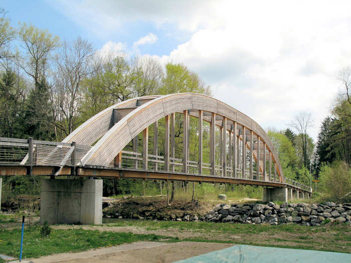 Emmestegwiler Pedestrian Bridge. Photo by Konrad Meyer-Usteri
August 2009