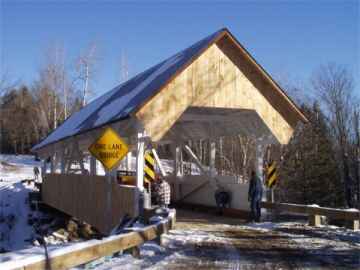 Greenbanks Hollow Bridge. Photo by Mert Leonard, Dec. 4,
2002.