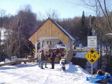 Greenbanks Hollow Bridge. Photo by Mert Leonard, Dec. 4,
2002.