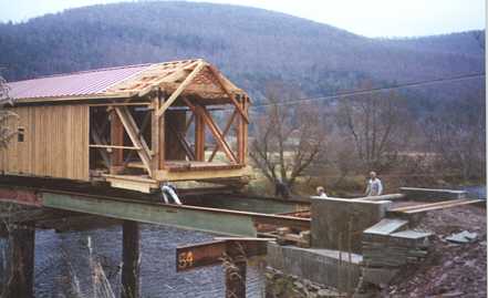 Hamden Bridge. Photo by Irma Petras,
Nov., 2000