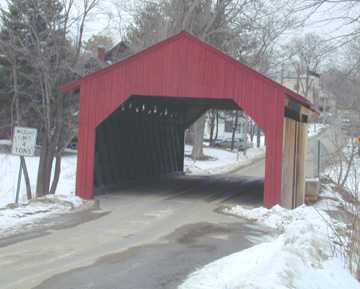 Maple Street Bridge.
Photo by Joe Nelson February 15, 2002