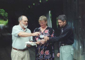 Senator
Jeffords press conference: Photo by Cindy Faith, 8/22/00