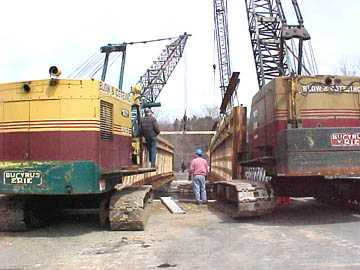 Paper Mill Bridge Rehabilitation: Photo by
David Guay, 4/7/00