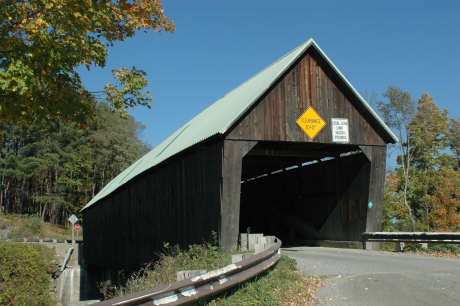 Lincoln Bridge. Photo by Richard StPeter, October, 2007