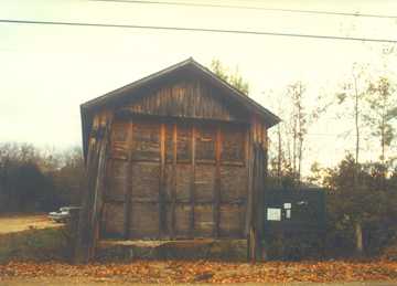 Rutland Twin Bridge.
Photo by C.M. Nagengast November 1997