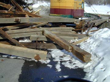 Power House Bridge. Photo by Joe Nelson,
March 2001