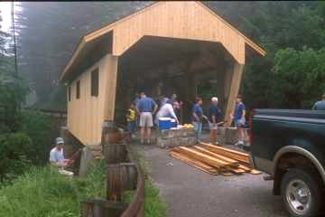 New Power House
Bridge. Photo by Joe Nelson, June 22, 2002