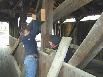 Village Bridge. Photo by Joe Nelson,
November 19, 2001