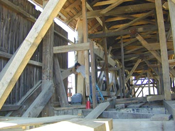 Browns River Bridge. Photo by Joe Nelson,
May 7, 2001