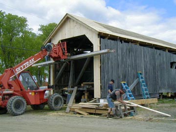 Browns River Bridge. Photo Caroline
Brown, May 16, 2001